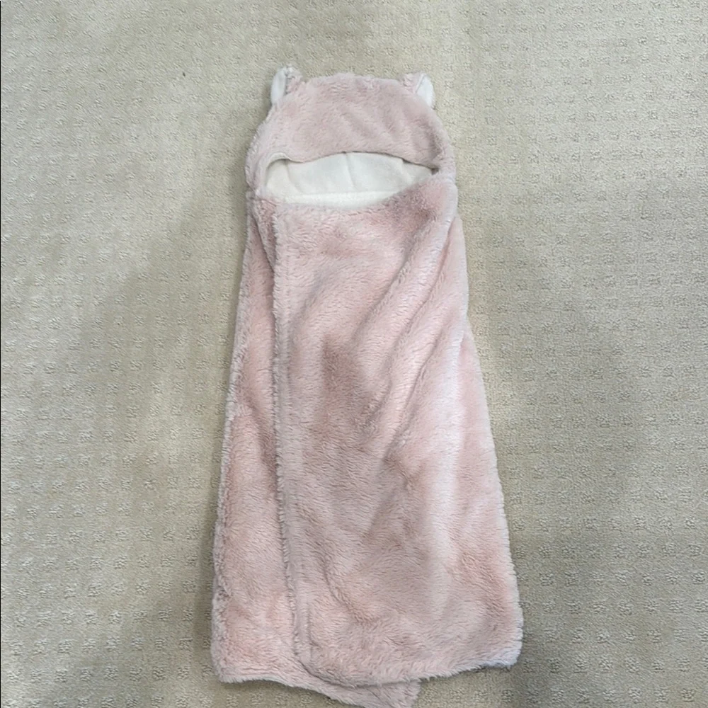 Pottery Barn Kids Pink Fuzzy Hooded Bear Towel Blanket - Picture 1 of 4